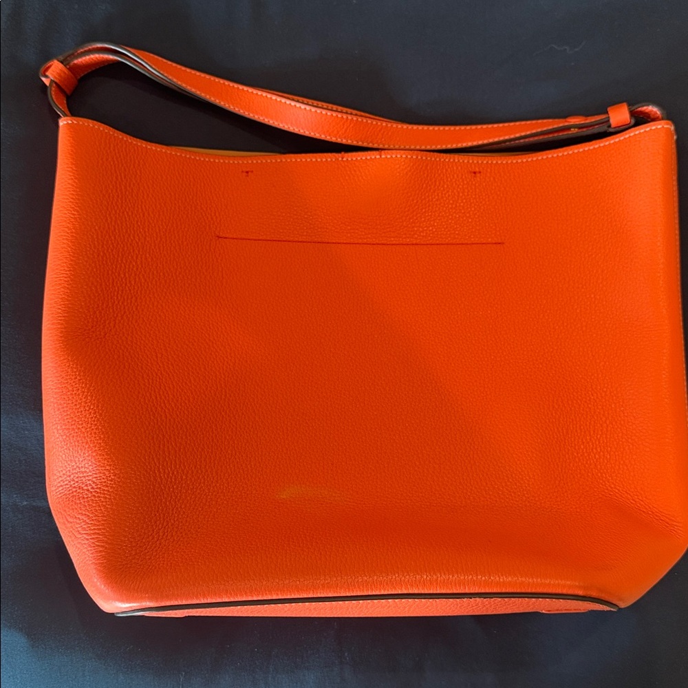 Tory Burch Pebbled Leather Hobo Bag - Picture 16 of 16